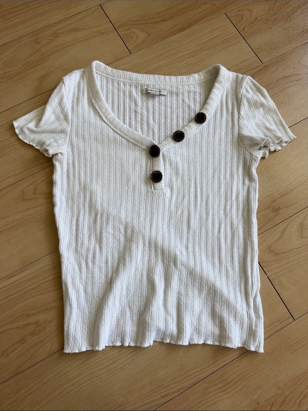 Ribbed Button Scoop Neck Women's Top - White